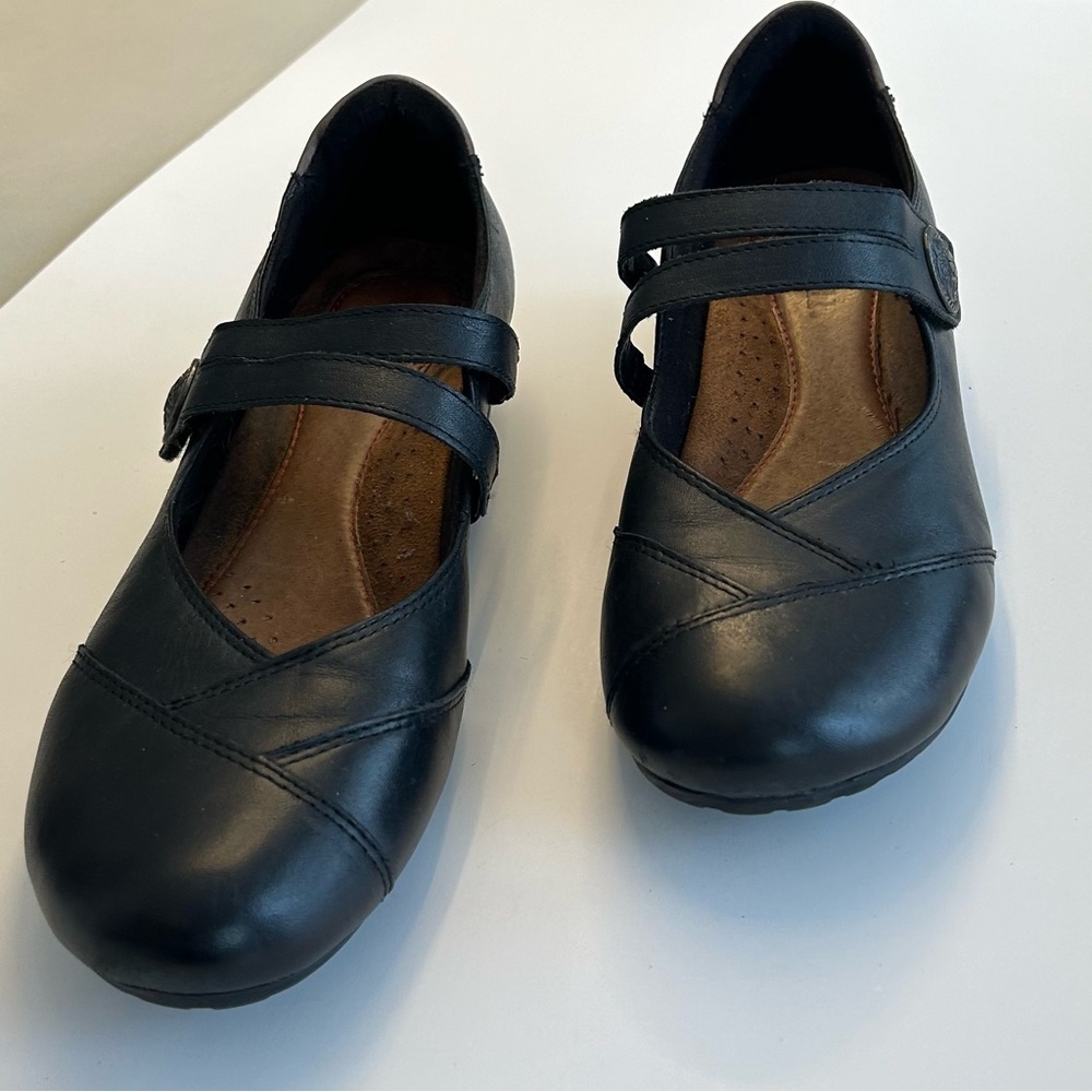 Cobb Hill black Mary Jane Shoe, Size 9 - Picture 4 of 8